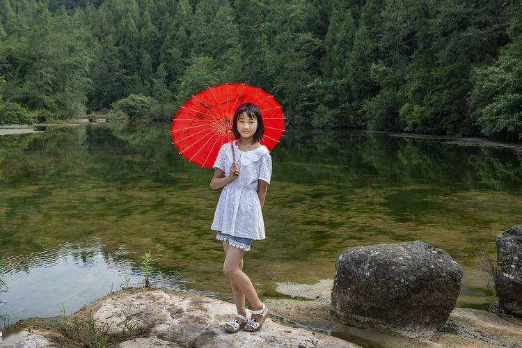 夏季纽扣裙